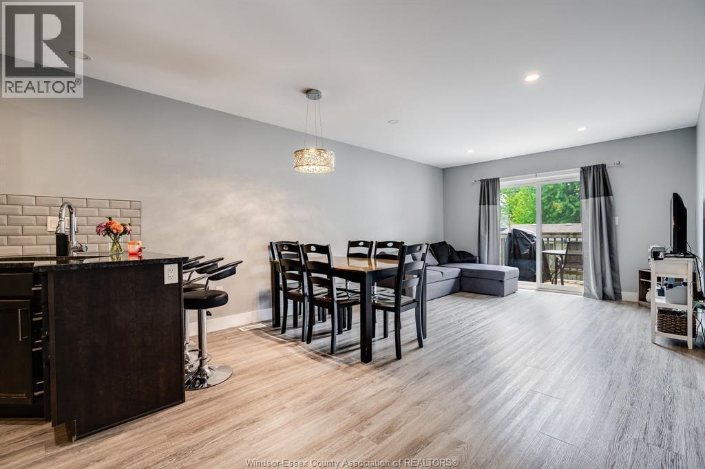 3-bedroom Single Family at 56 Mill Street #A, Leamington — photograph 2