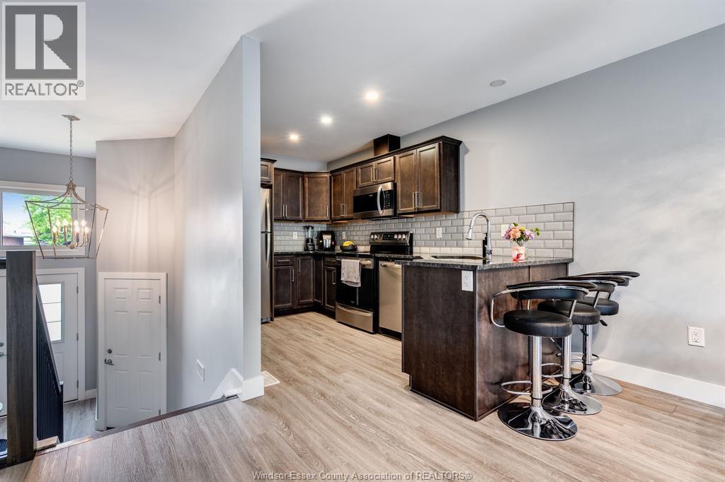 3-bedroom Single Family at 56 Mill Street #A, Leamington — photograph 3