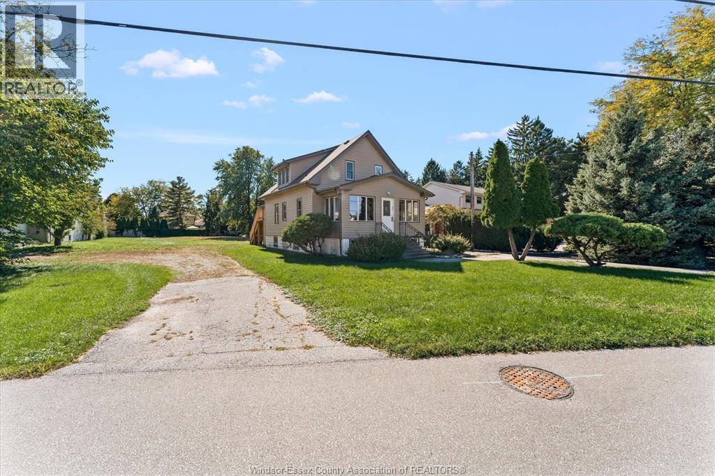 Multi-family at 13231/33 Riverside Drive, Tecumseh — photograph 3